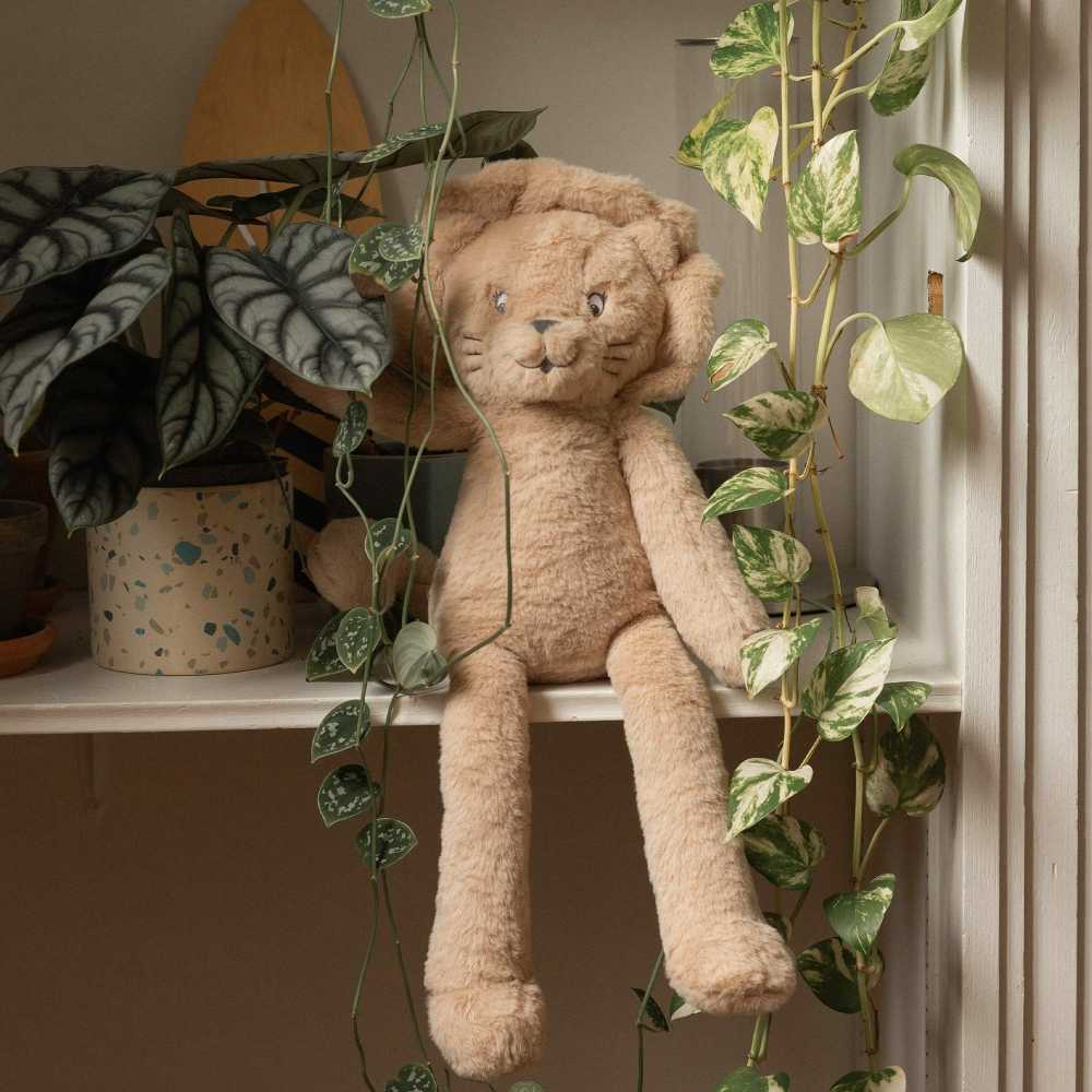 Trois Kilos Sept Kuscheltier: Löwe: beige 60 cm Groß