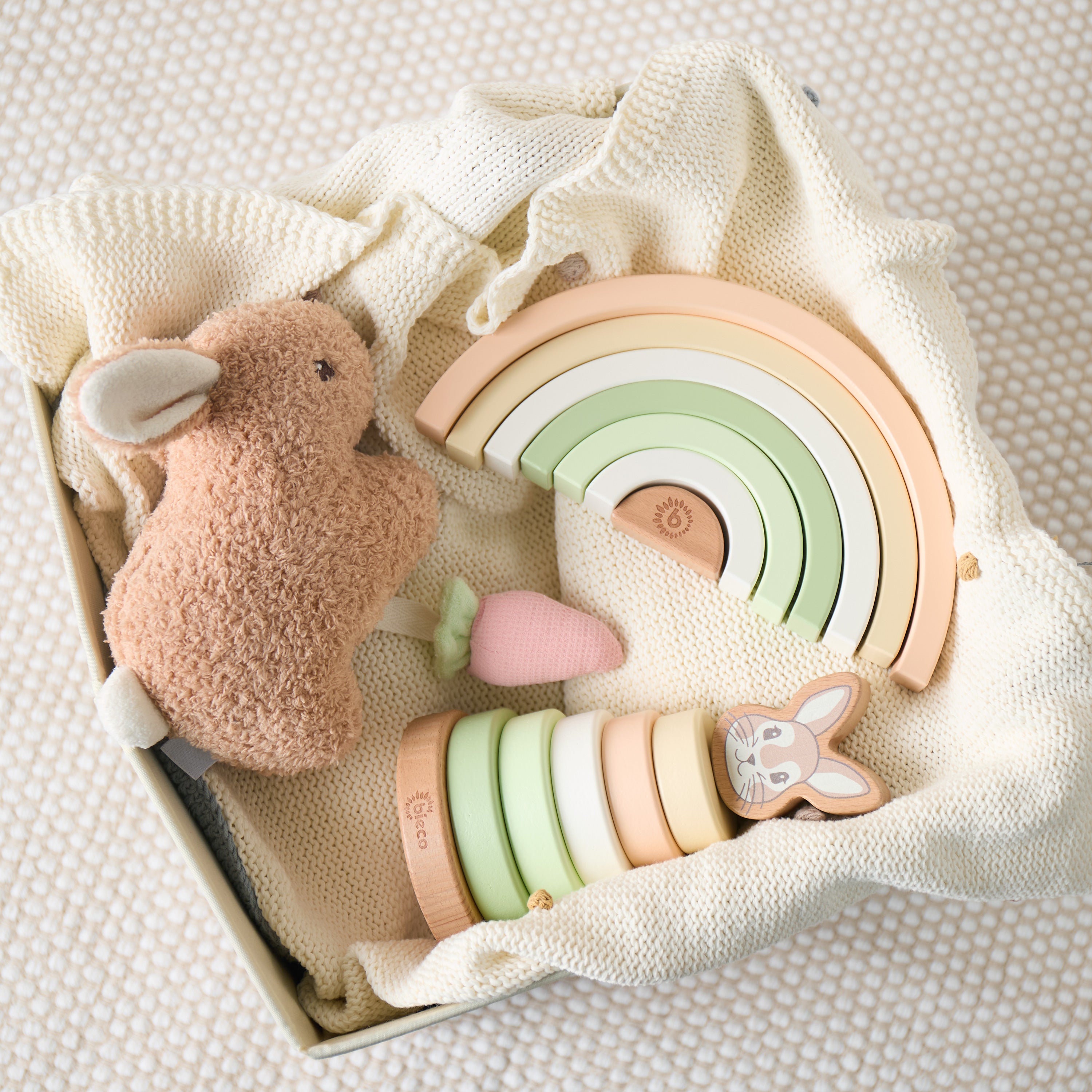 Kuscheltier: Hase mit Möhre (Neuware)