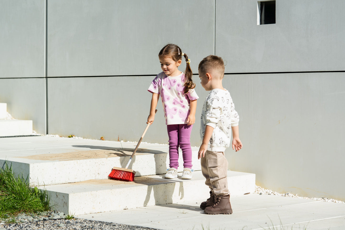 Straßenbesen aus Holz: 60 cm hoch