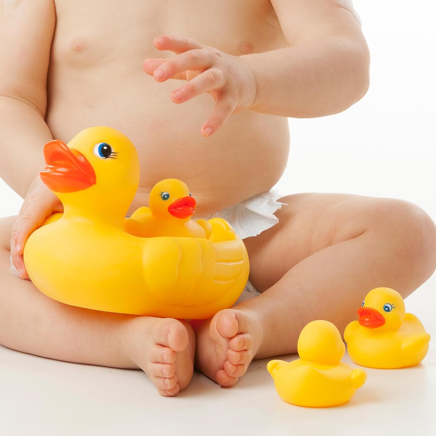 Badeente mit 3 kleine Enten